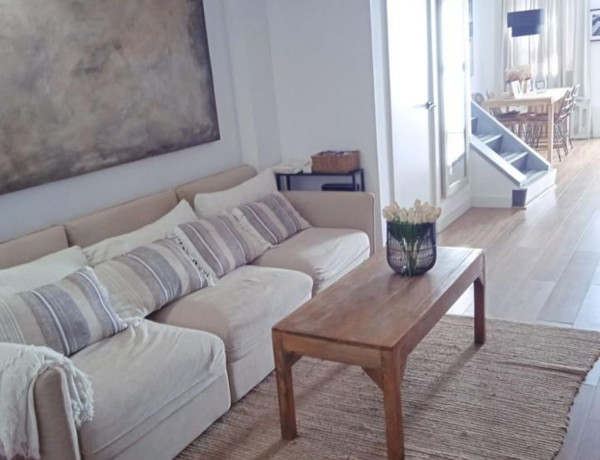 Chalet independiente en venta en Centro , San Juan de Alicante photo 1