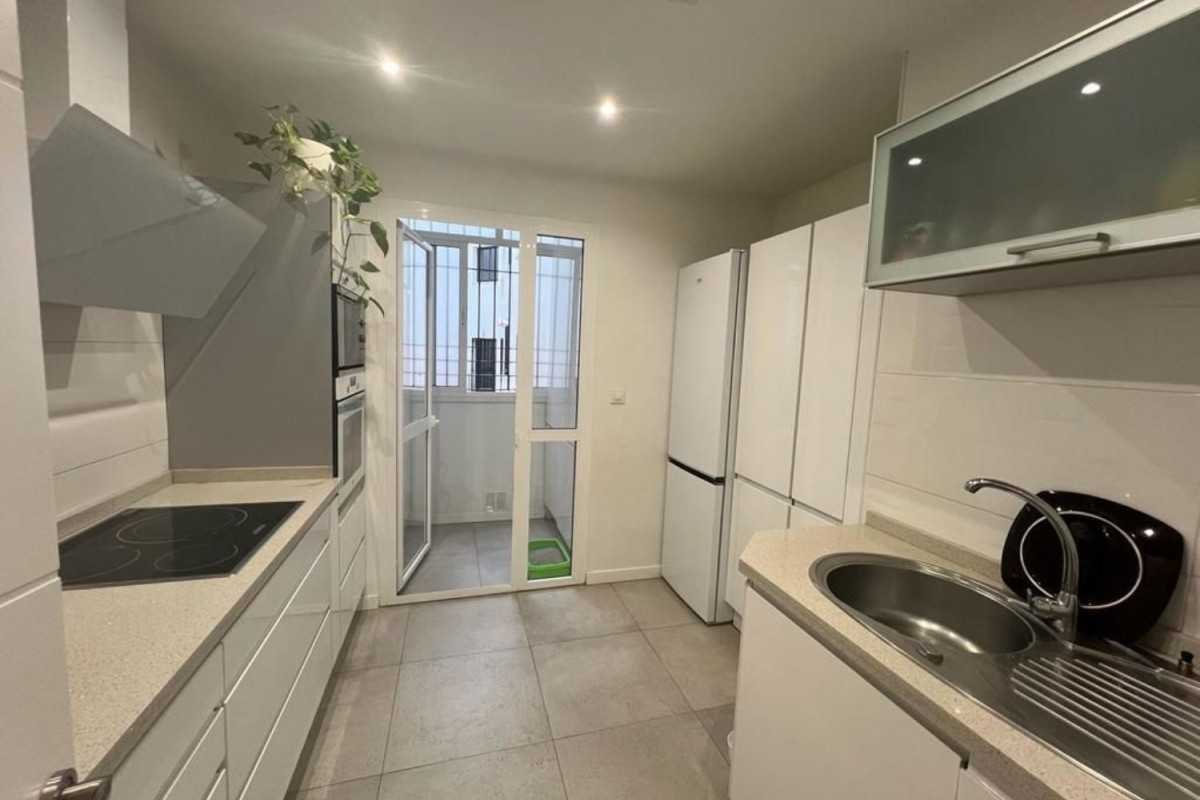 Venta de piso en Zona Avenida de Europa, Montequinto
photo 1