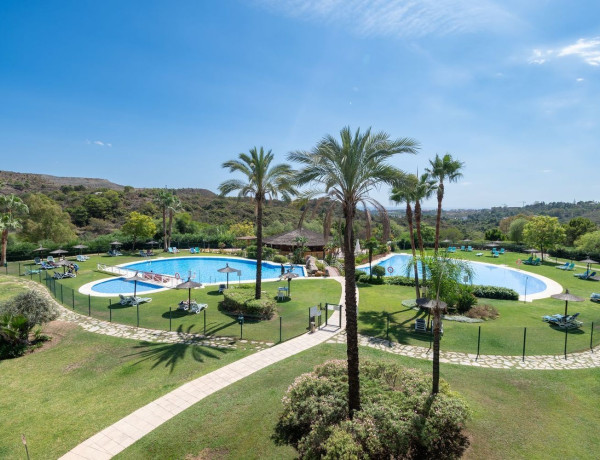 Chalet independiente en venta en Benahavís , Benahavís thumbnail 2