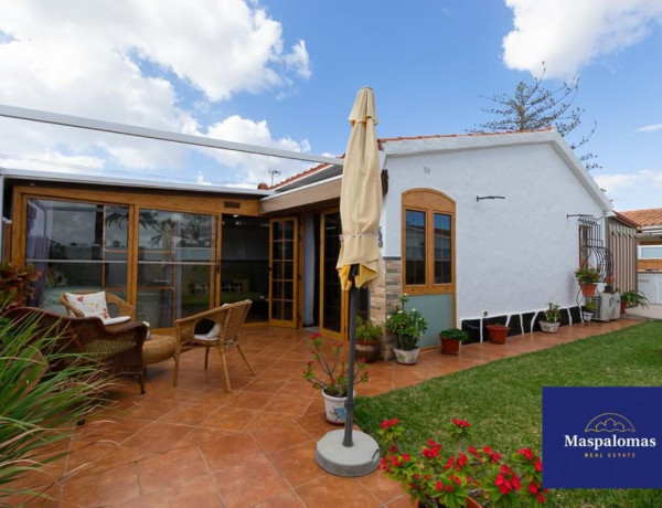 Detached villa for sale in  Avenida Estados Unidos, San Bartolomé de Tirajana photo 1