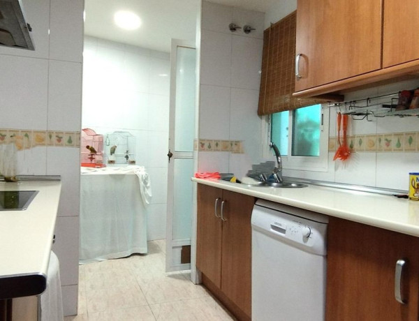 Piso en venta en  Avenida Manuel Rojas Torres, Badajoz photo 1