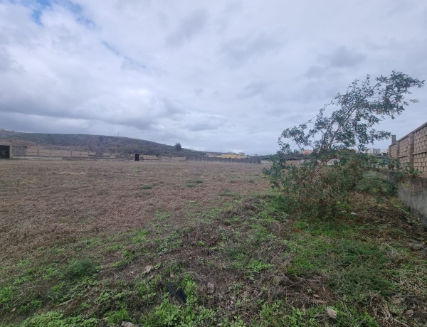 Terreno en venta en Tomas Breton photo 4
