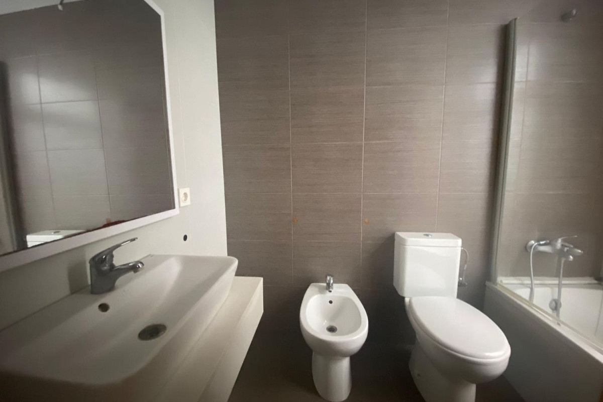 Sale of townhouse in  AZALEAS , La Pobla de Vallbona photo 2