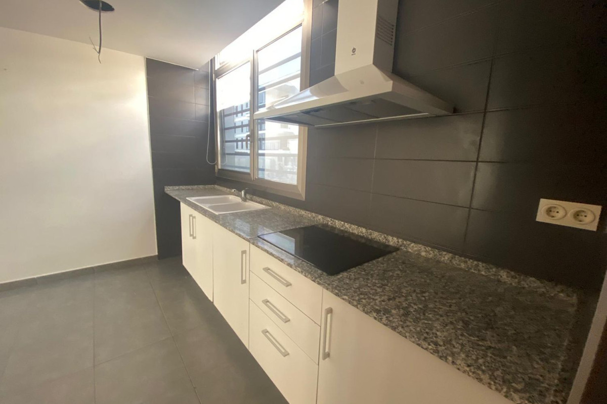 Sale of townhouse in  AZALEAS , La Pobla de Vallbona photo 5