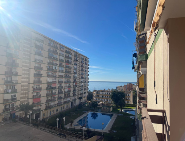 Piso en venta en Calle las Naciones, Benalmádena thumbnail 2