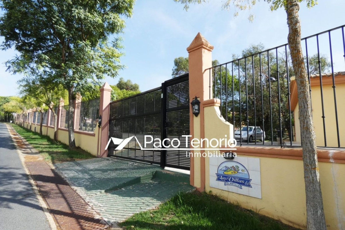 Sale of ground in Avenida DEL DEPORTE, 136, Islantilla
 photo 2
