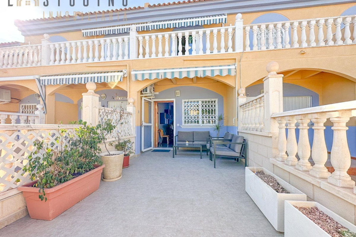 Venta de chalet adosado en  Av. Costa Blanca , Elche / Elx photo 3