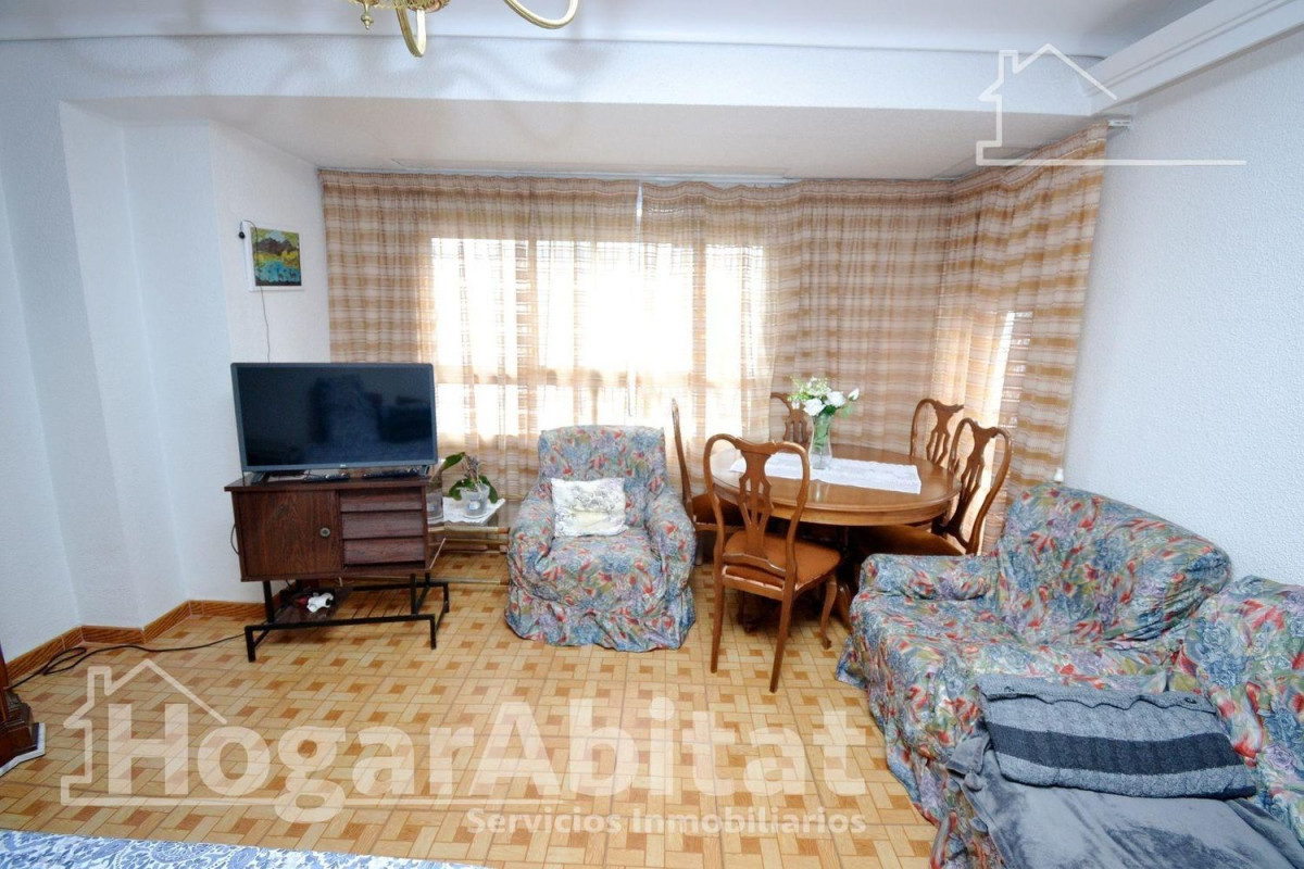 Venta de piso en Calle Clara Campoamor, Castellón de la Plana / Castello de la Plana
photo 1
