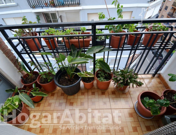 Piso en venta en Calle Clara Campoamor, Castellón de la Plana / Castello de la Plana thumbnail 2