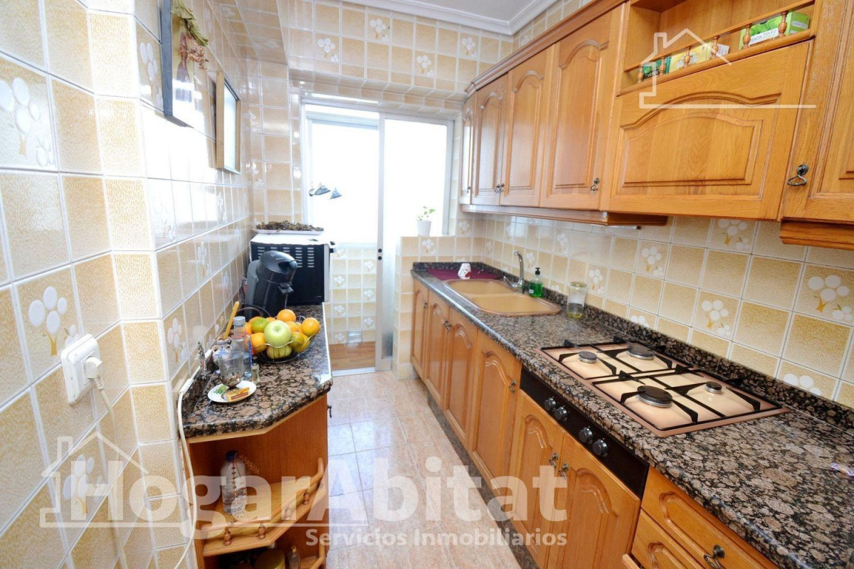 Venta de piso en Calle Clara Campoamor, Castellón de la Plana / Castello de la Plana
photo 4