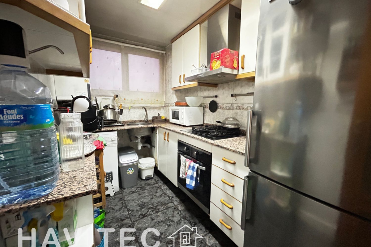 Venta de piso en Grup Vint-I-Cinc de Setembre, Rubí
photo 4