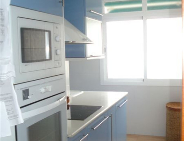 Piso en venta en Calle del Castanyer, 4, Cornellà de Llobregat photo 1