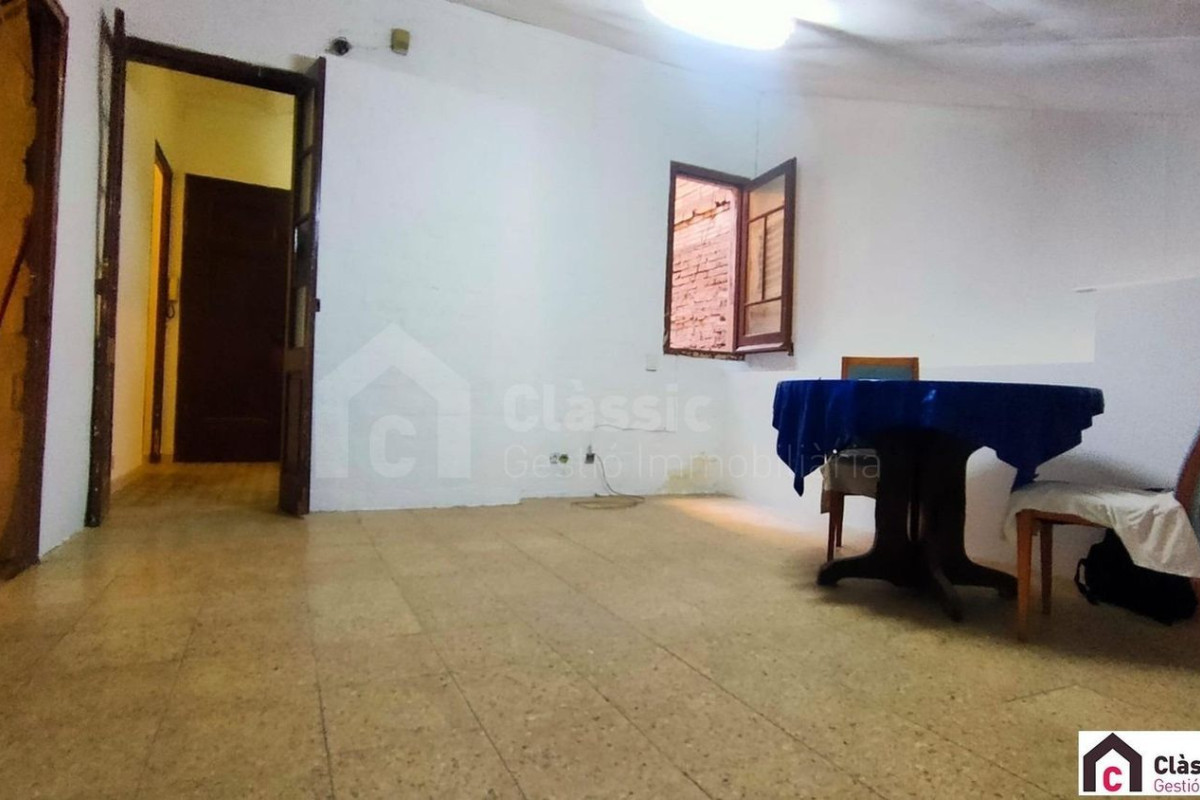 Venta de piso en Collblanc, Hospitalet de Llobregat
photo 1