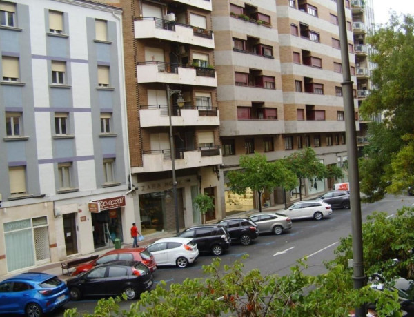 Apartment for sale in Calle San Antón, Logroño thumbnail 2