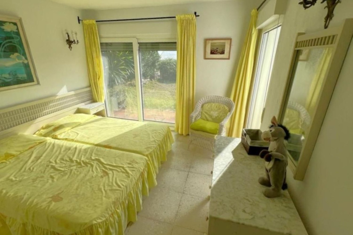 Venta de chalet independiente en Calle Moreno Torroba, Estepona
photo 3