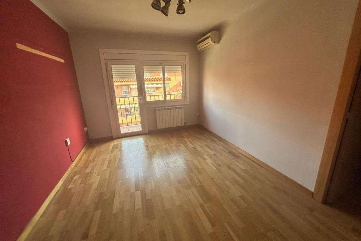 Sale of apartment in Market, Ruby
photo 1