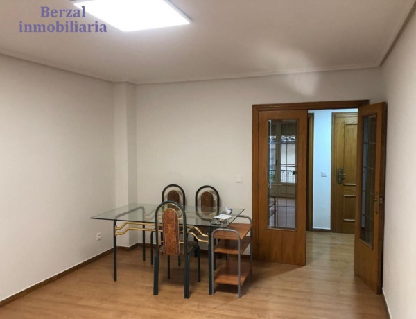 Piso en venta en Calle Bretón de los Herreros, Logroño thumbnail 2