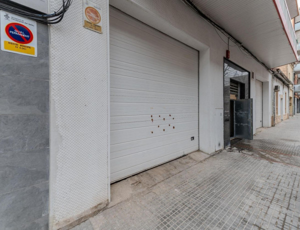 Local en venta en rambla de Montserrat photo 1