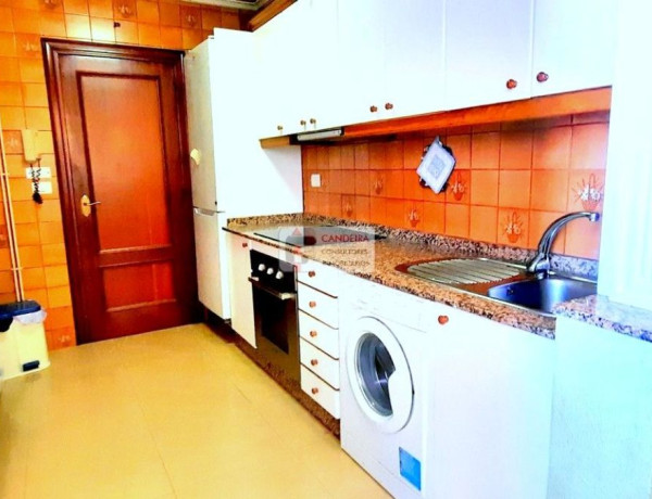 Apartment for sale in  Avenida de García Barbón, Vigo photo 4