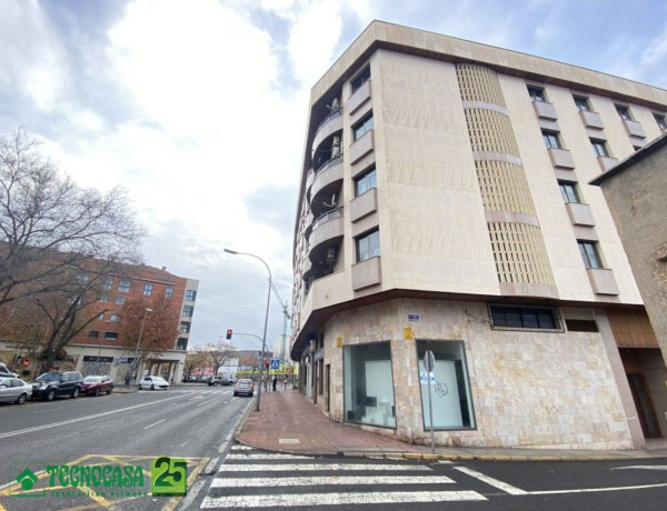Local en venta en ronda de Granada, 15 thumbnail 2