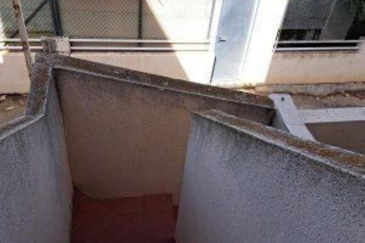 Venta de bajo en Urb. Los Alcázares, Los Alcázares
 photo 5
