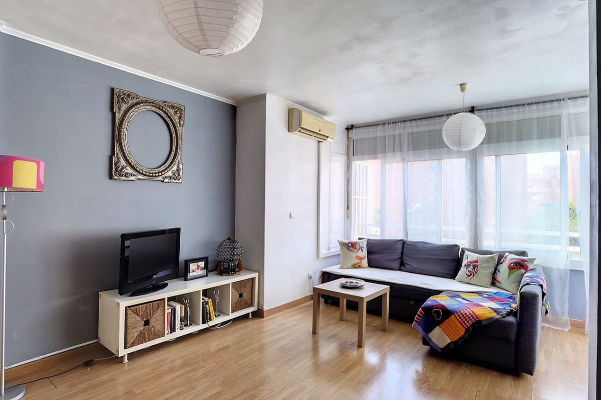 Продажа квартиры на Avenida de los Manantiales, Торремолинос
photo 4