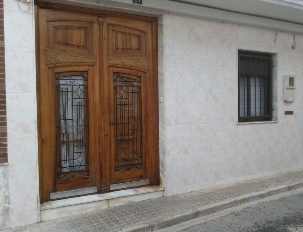 Detached villa for sale in , Montroy photo 1