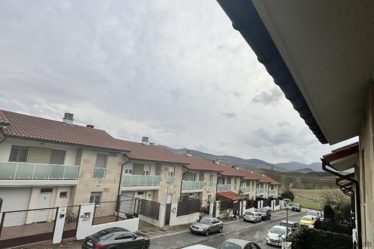 Sprzedaż szeregowego domku w , Cizur photo 1