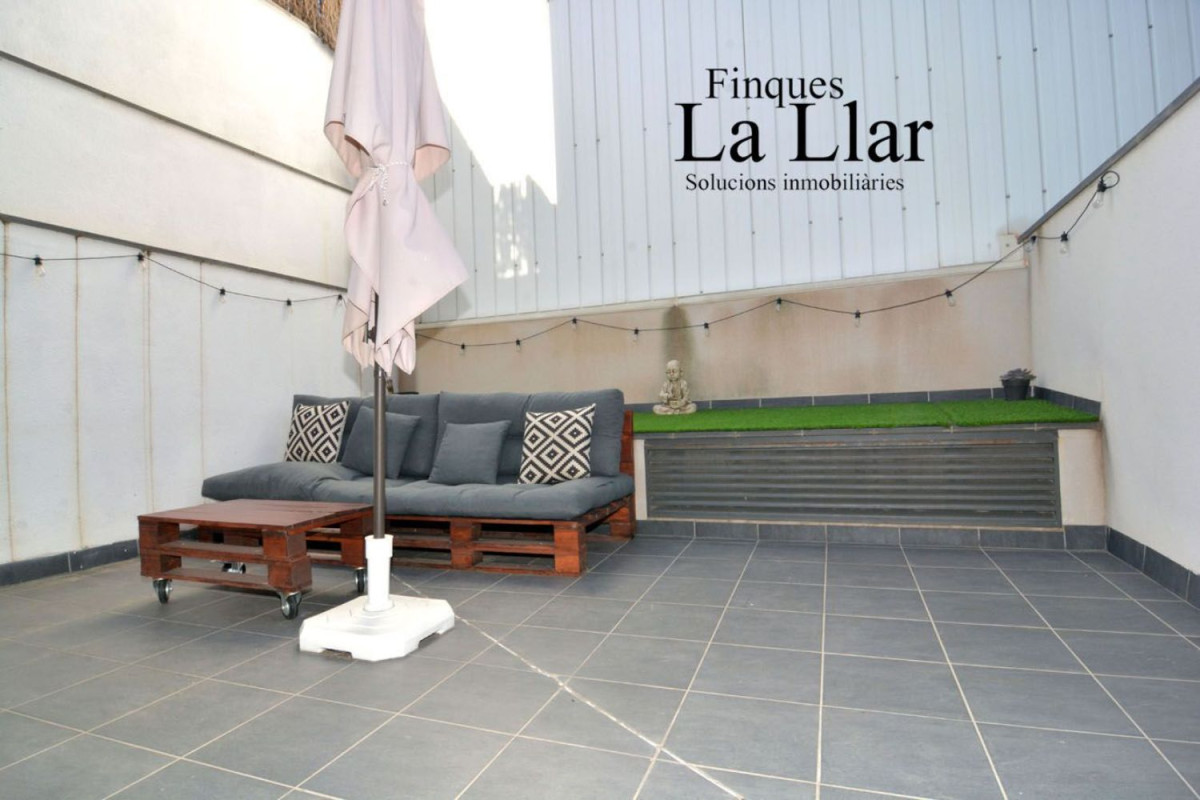 Продажа квартиры на Calle de Tresols, Гава
photo 1