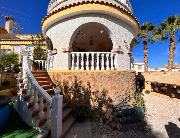 Chalet adosado en venta en , Monforte del Cid thumbnail 1