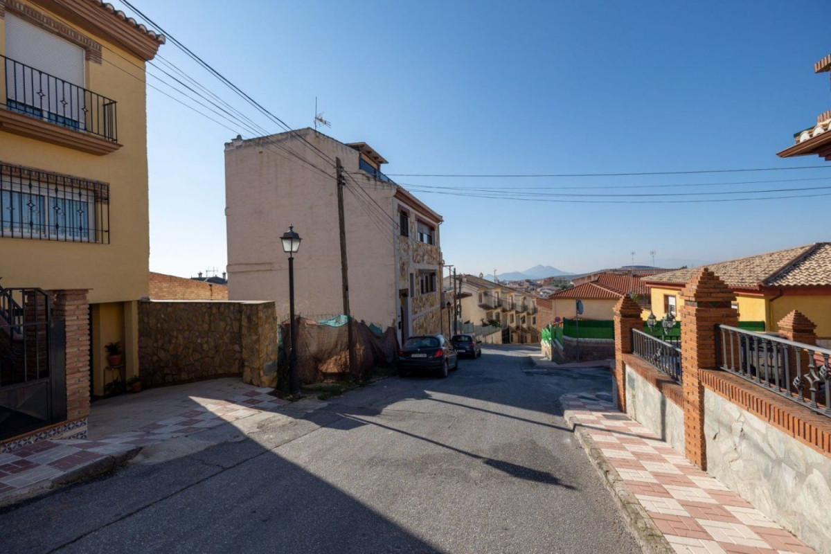 Terreno en venta en Güevéjar, Granada photo 4