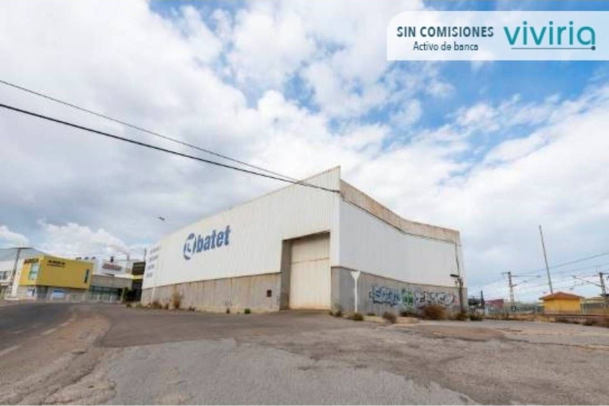 Propiedades en venta y alquiler en España photo 1