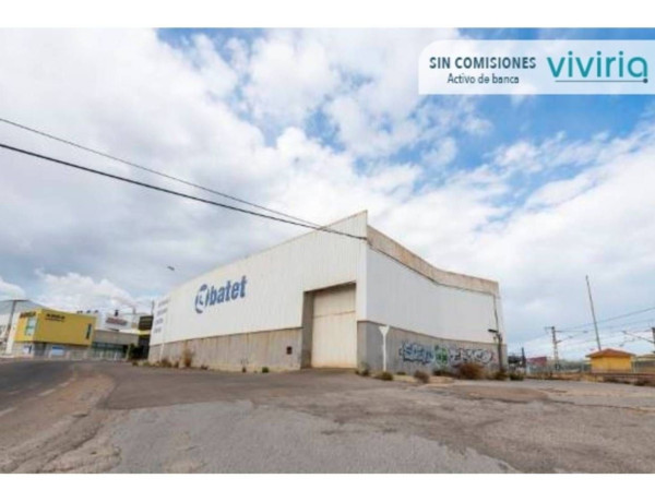Nave en venta en calle de Sant Pasqual photo 1