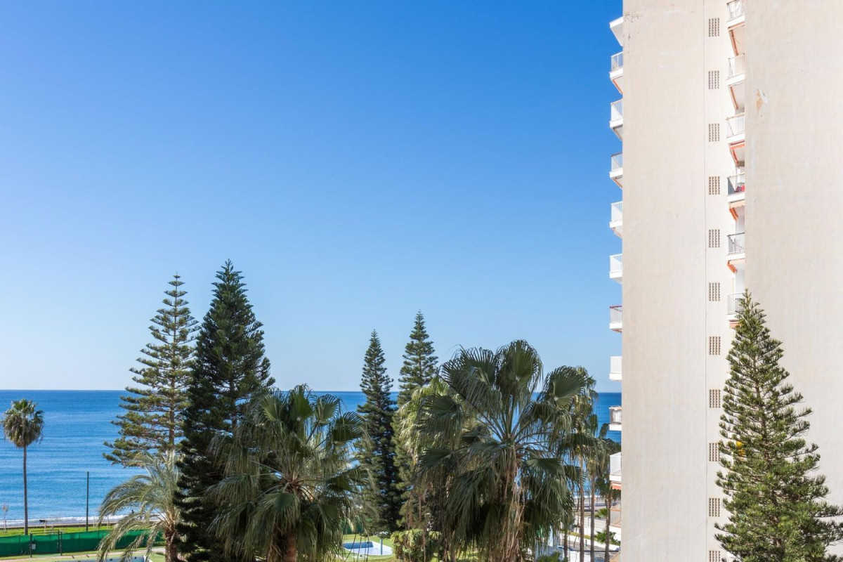 Продажа квартиры на Paseo Maritimo, 41, Салобреña
photo 2