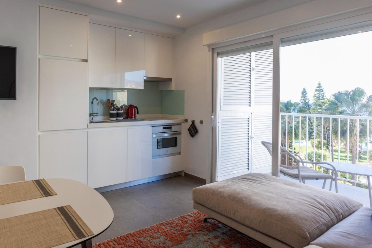 Продажа квартиры на Paseo Maritimo, 41, Салобреña
photo 5