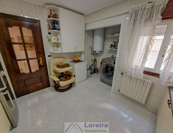 Apartment for sale in Avenida das Camelias, Vigo thumbnail 2