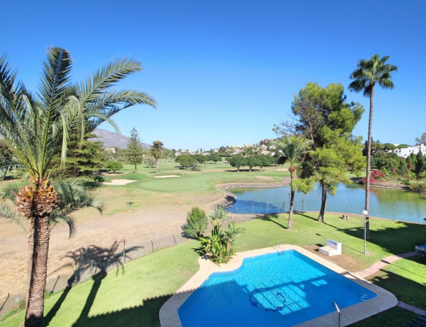 Таунхаус на продажу в  Nueva Andalucía , Marbella photo 2