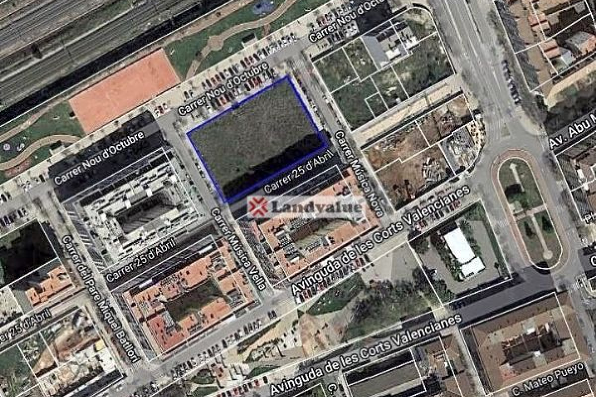 Terreno en venta en Xátiva, Valencia photo 1