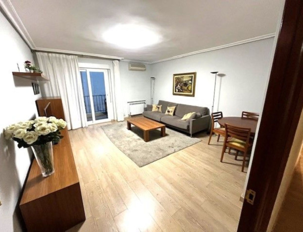 Apartment for sale in  Calle Duquesa de la Victoria, Logroño photo 3