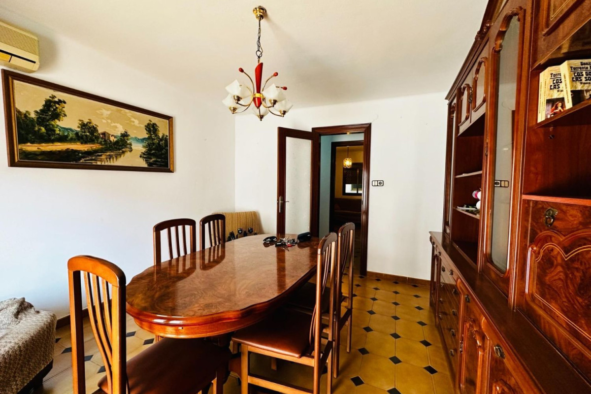 Sale of apartment in Calle Victoria, Sant Boi de Llobregat
 photo 3