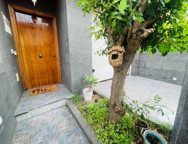 Chalet adosado en venta en  Calle Chineguas, 59 , Santa Cruz de Tenerife photo 4