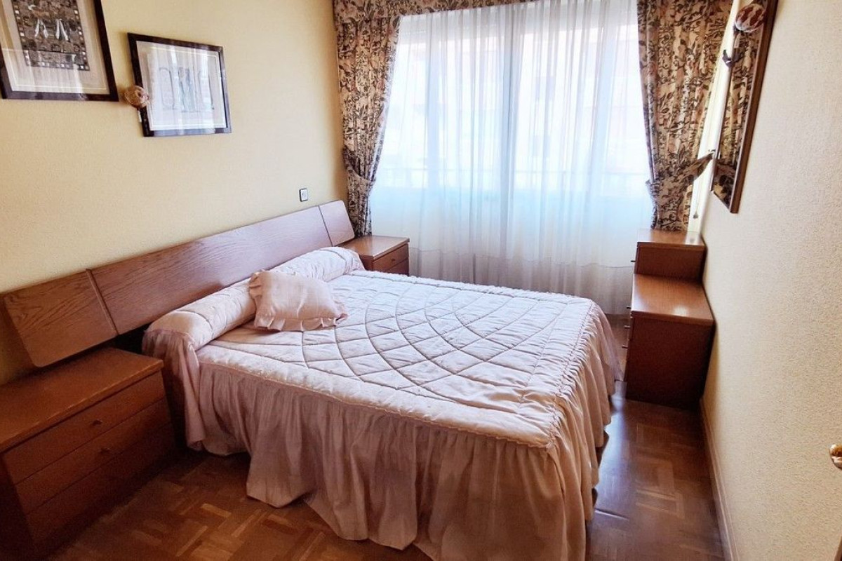 Venta de duplex en Calle Pintor Adrian Aldecoa, Vitoria-Gasteiz photo 5