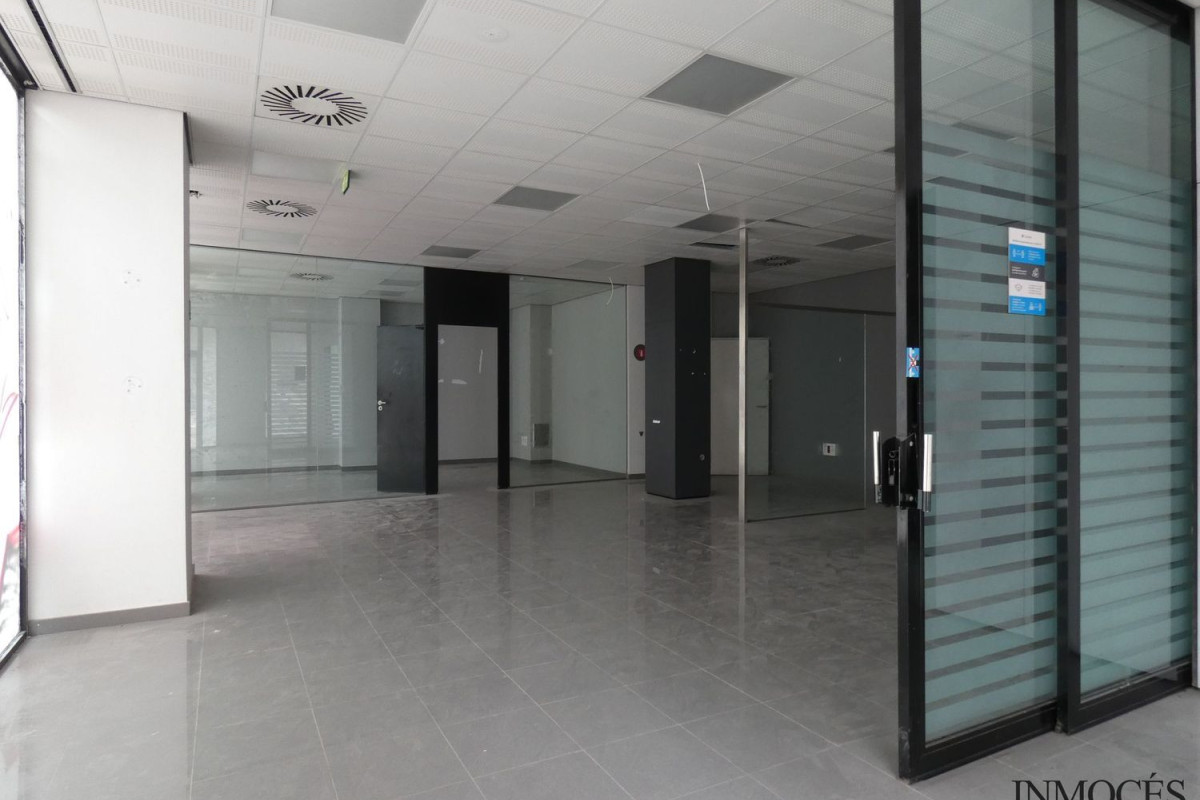 Properties for sale and rent in Spain photo 2