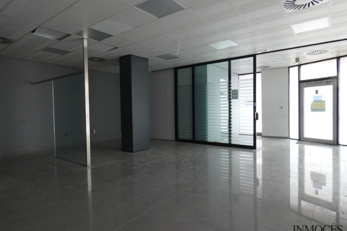 Properties for sale and rent in Spain photo 4