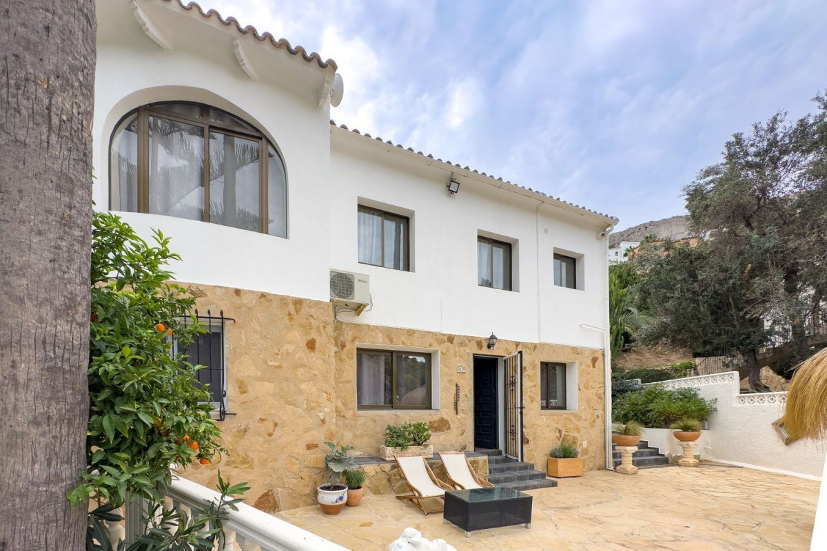 Sale of independent chalet in Maryvilla, Calpe
photo 3