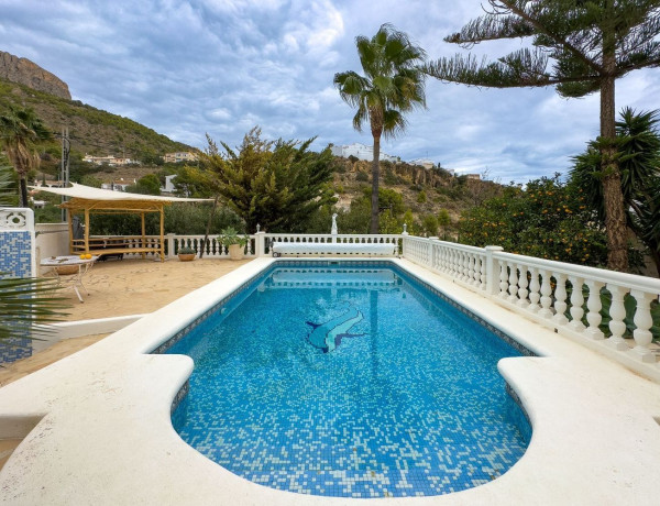 Chalet independiente en venta en  Maryvilla , Calpe photo 4