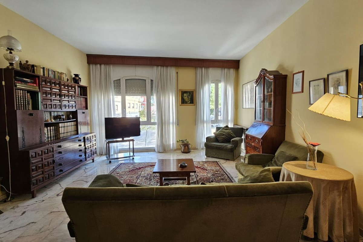 Venta de piso en Calle Nou, 14, Figueres
 photo 2