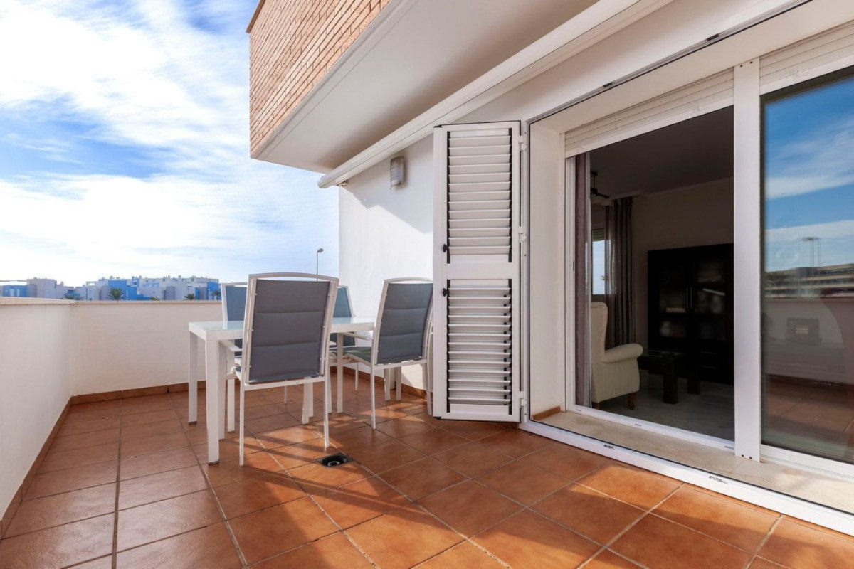 Venta de piso en Avenida Ciudad de Cádiz, 14, Roquetas de Mar
 photo 3