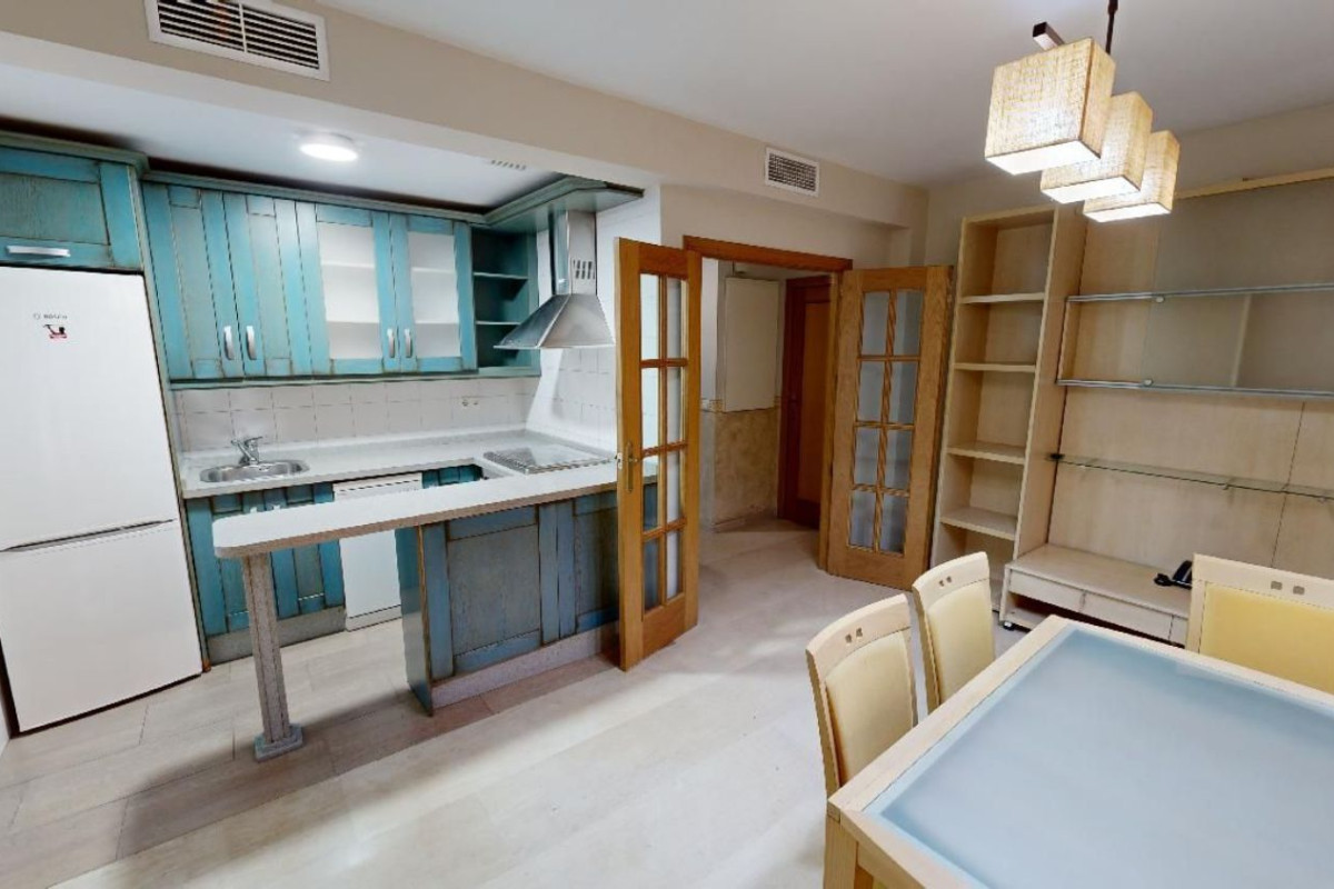 Продажа квартиры на Urb. C/ San Fernando, Дистри́кт Сан-Ильдефонсо - Кафе́драл
photo 3