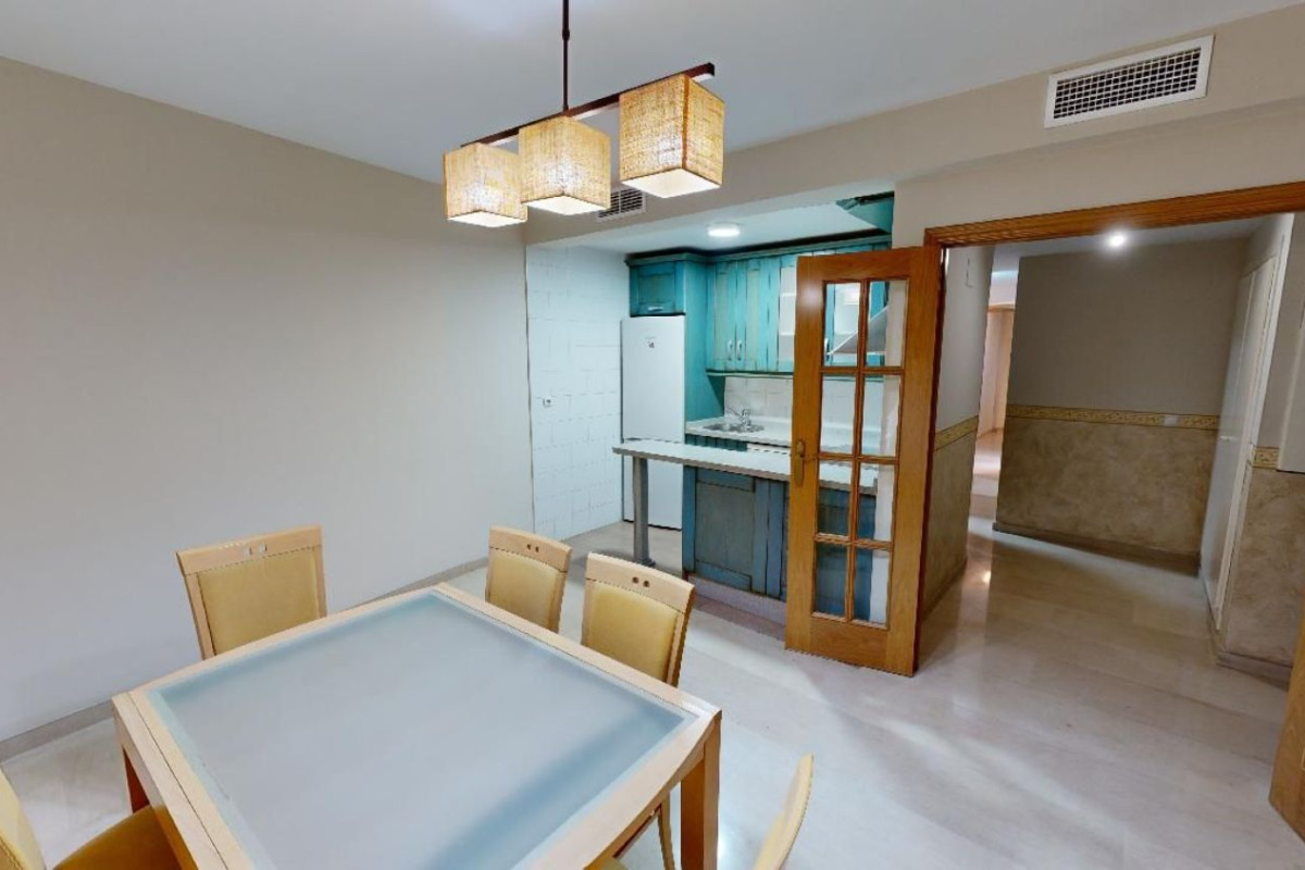Продажа квартиры на Urb. C/ San Fernando, Дистри́кт Сан-Ильдефонсо - Кафе́драл
photo 4